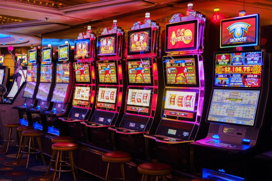 Play Your Best And Favorite Online Slots Games